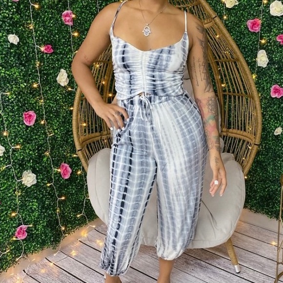 Tie Dye Cutout Romper: S-L - Picture 2 of 3